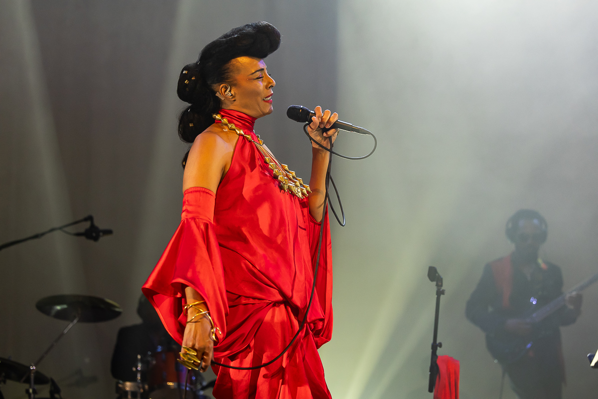 Zap Mama @ De Roma, picture 2, photographed by Marc Verdonck - FrontView Magazine