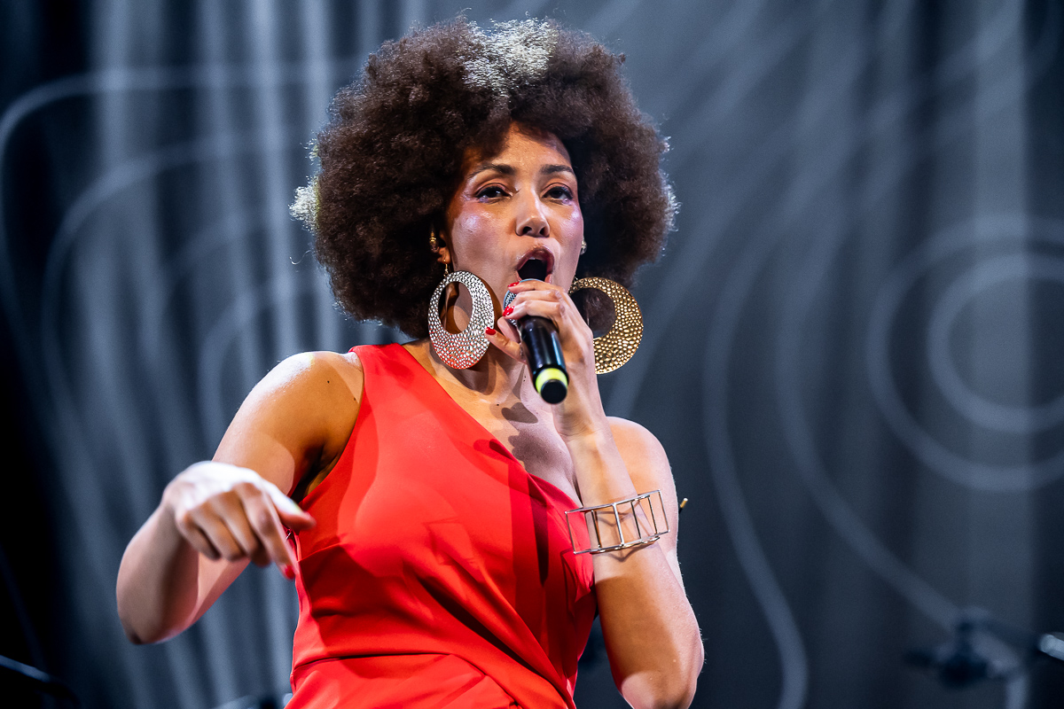 Zap Mama @ De Roma, picture 10, photographed by Marc Verdonck - FrontView Magazine