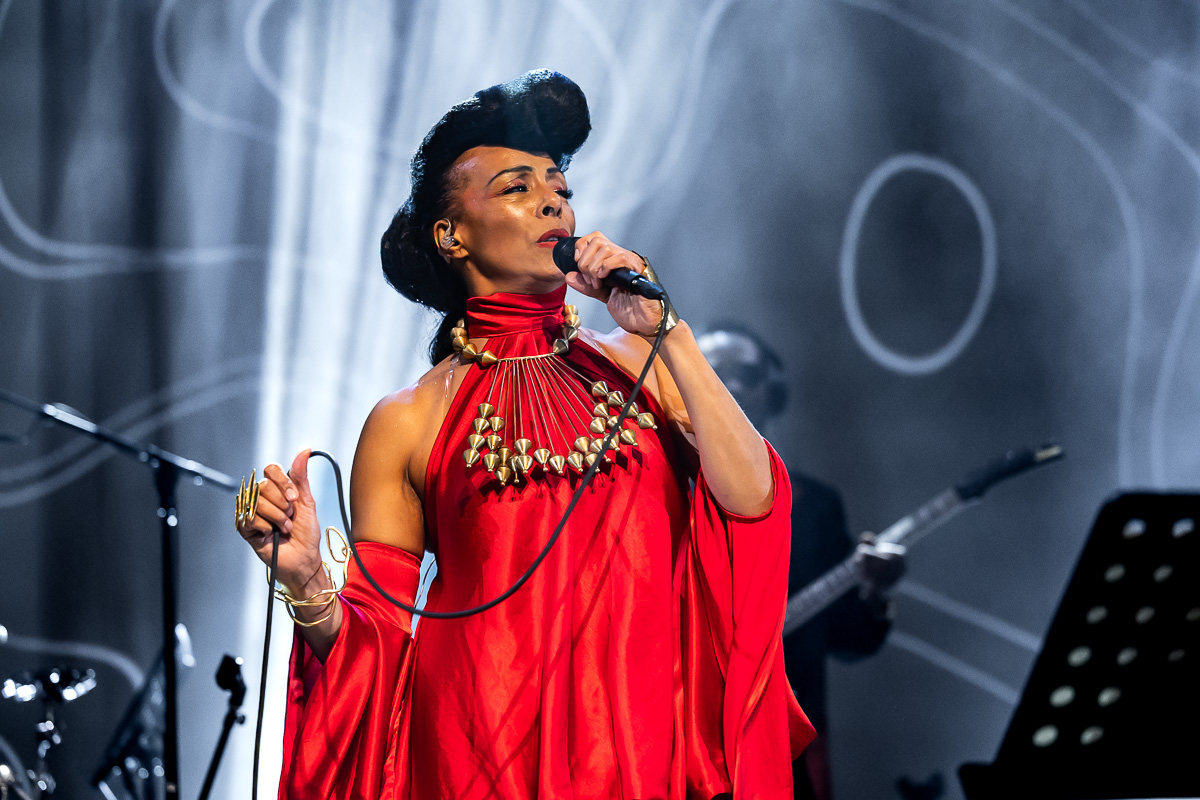 Zap Mama @ De Roma, picture 12, photographed by Marc Verdonck - FrontView Magazine