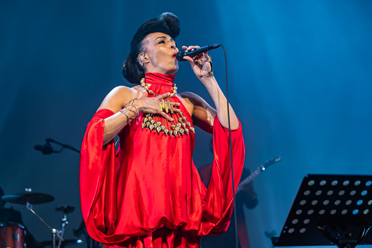 Zap Mama @ De Roma, picture 29, photographed by Marc Verdonck - FrontView Magazine