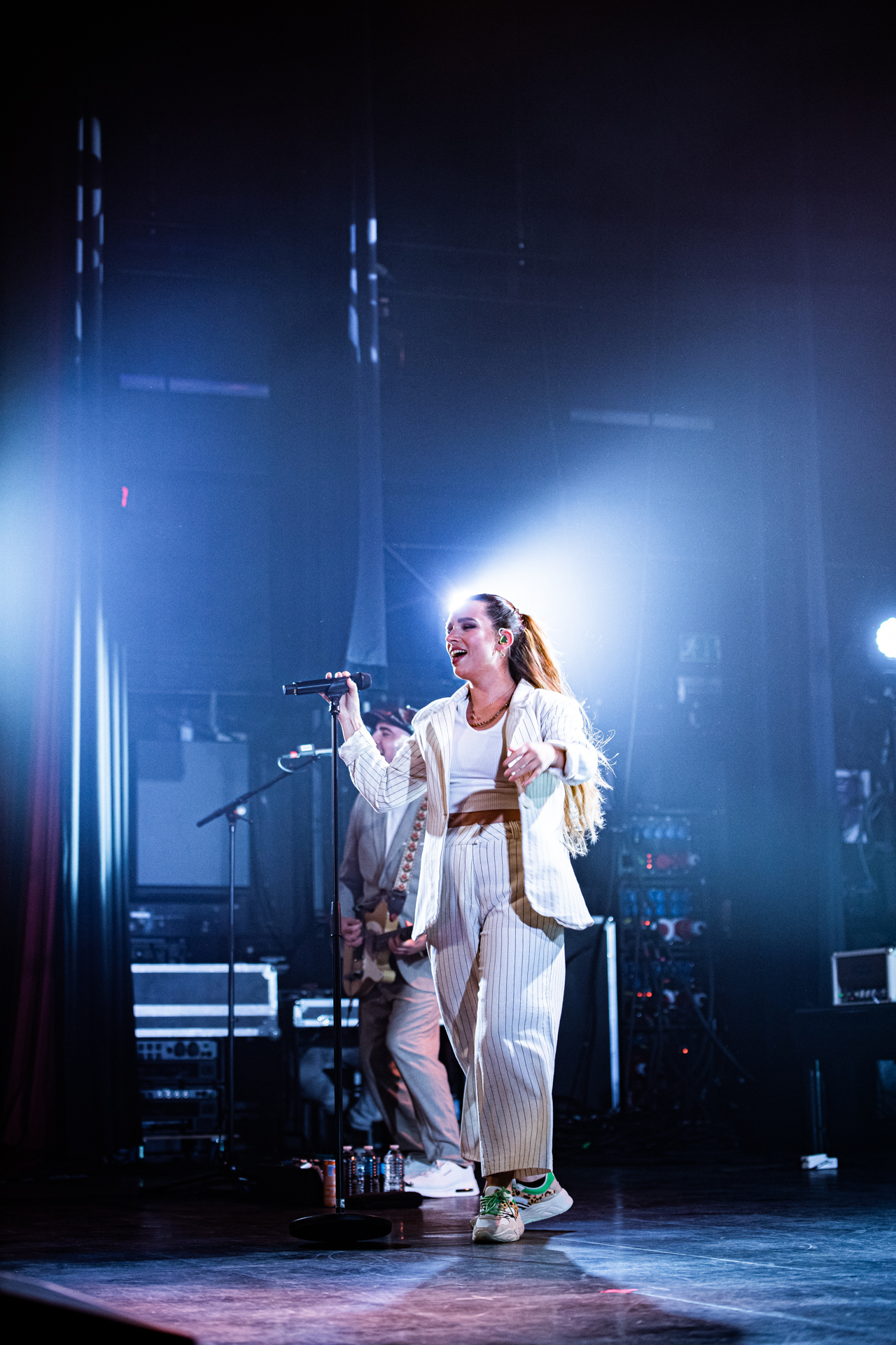 Metejoor @ Ancienne Belgique, picture 5, photographed by Leen Verlinden - FrontView Magazine
