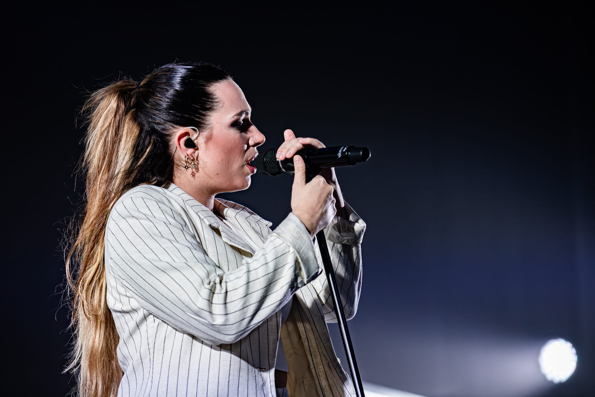 Metejoor @ Ancienne Belgique, picture 7, photographed by Leen Verlinden - FrontView Magazine