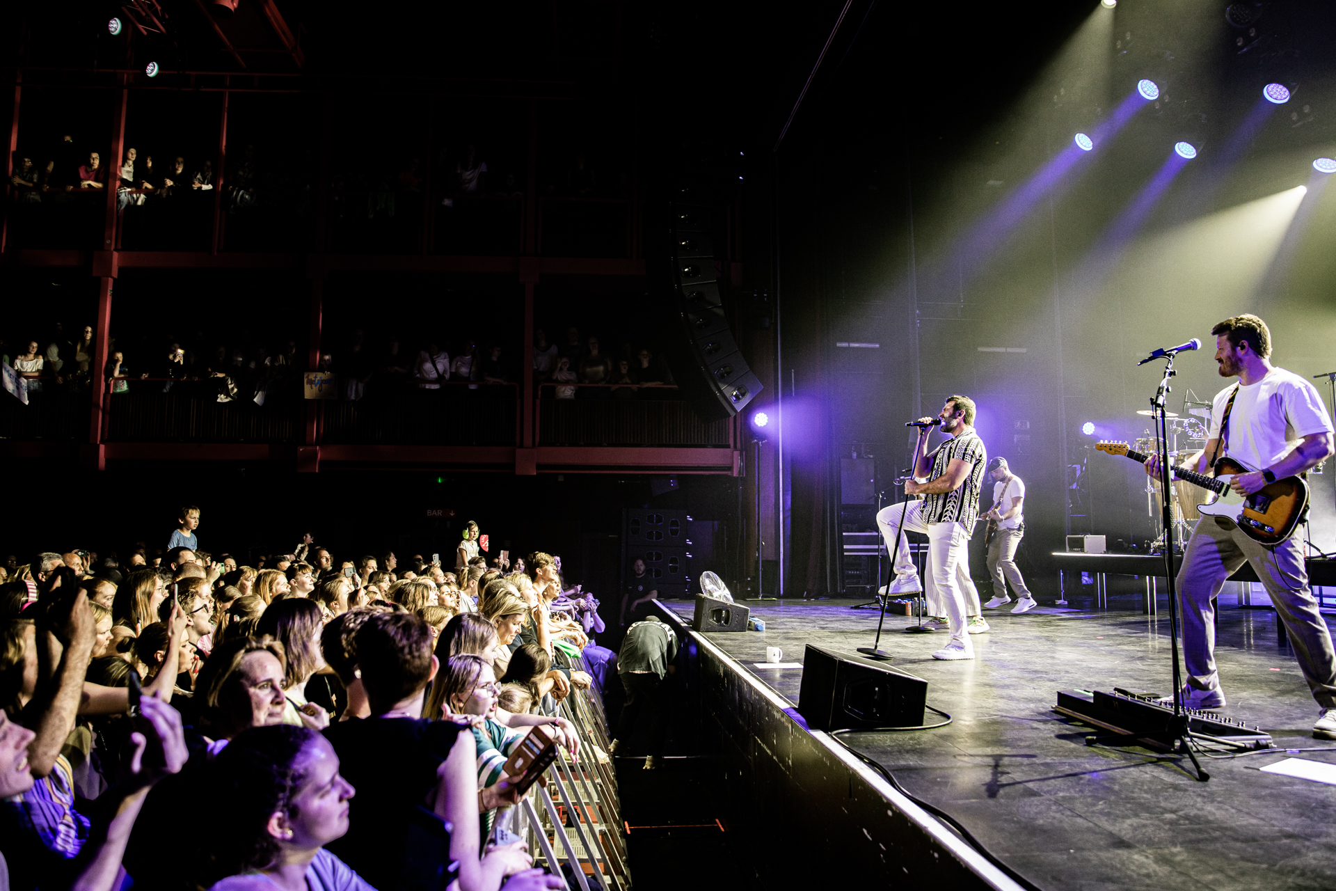 Metejoor @ Ancienne Belgique, picture 27, photographed by Leen Verlinden - FrontView Magazine