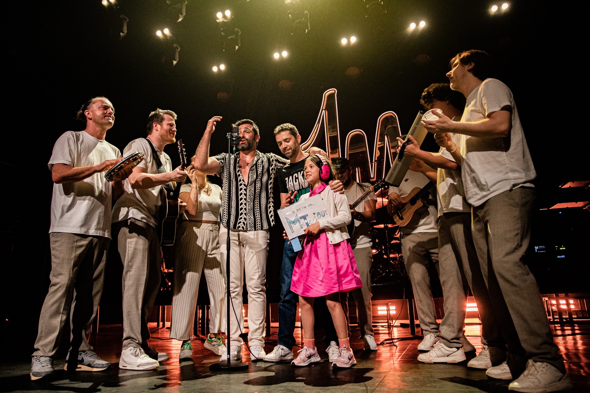 Metejoor @ Ancienne Belgique, picture 28, photographed by Leen Verlinden - FrontView Magazine