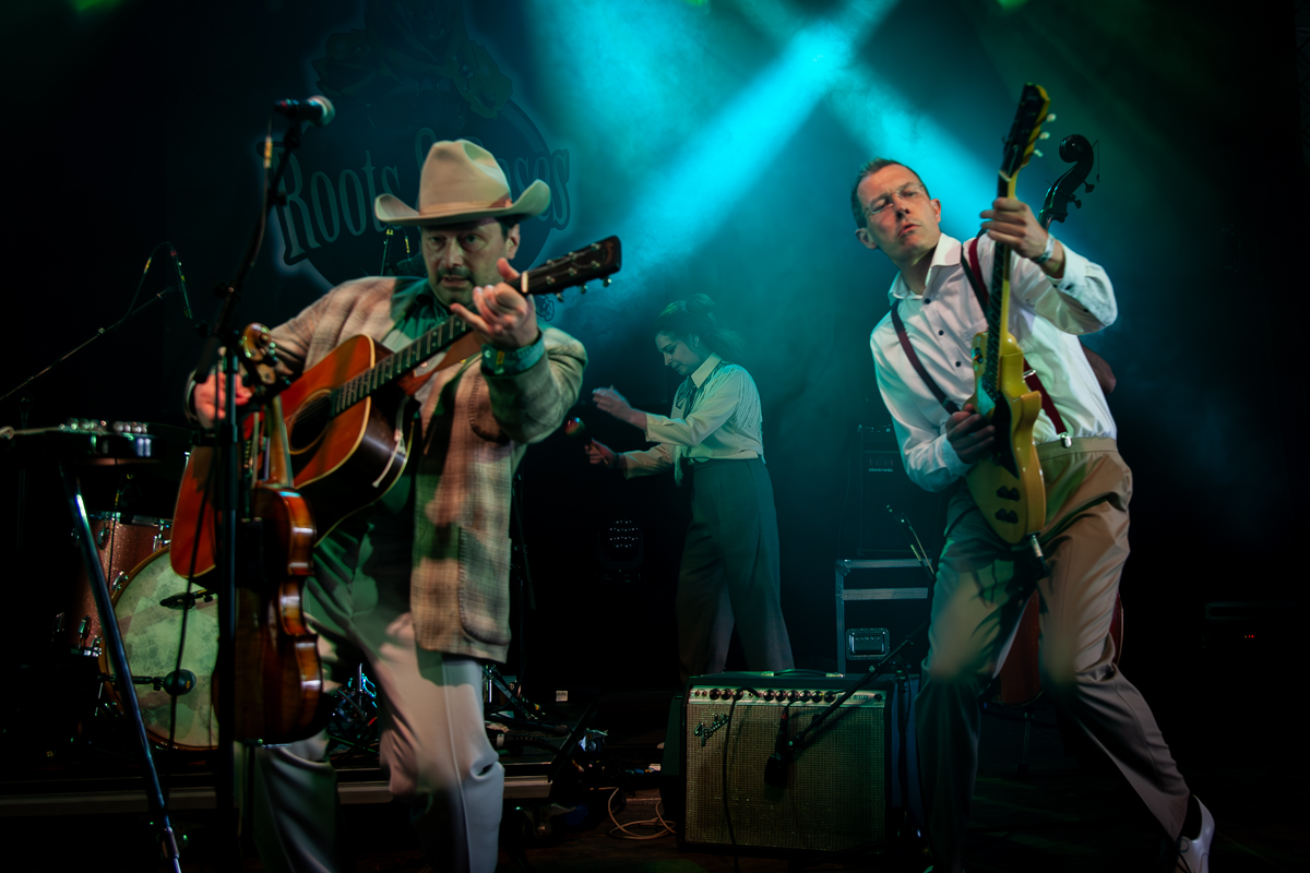 Eriksson Delcrox & The Leftbank Ramblers @ Roots & Roses, picture 9, photographed by Jurgen Van De Maele - FrontView Magazine