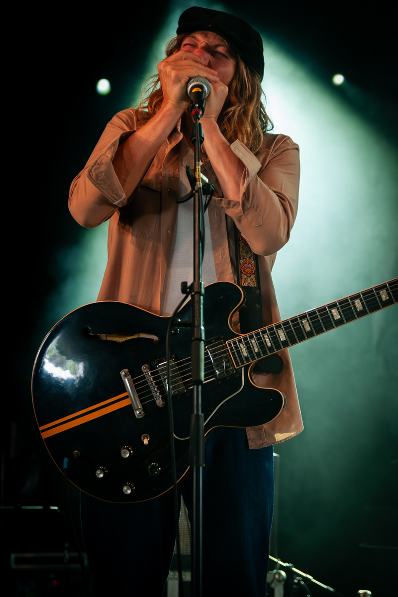 Jesse Redwing @ Roots & Roses, picture 4, photographed by Jurgen Van De Maele - FrontView Magazine