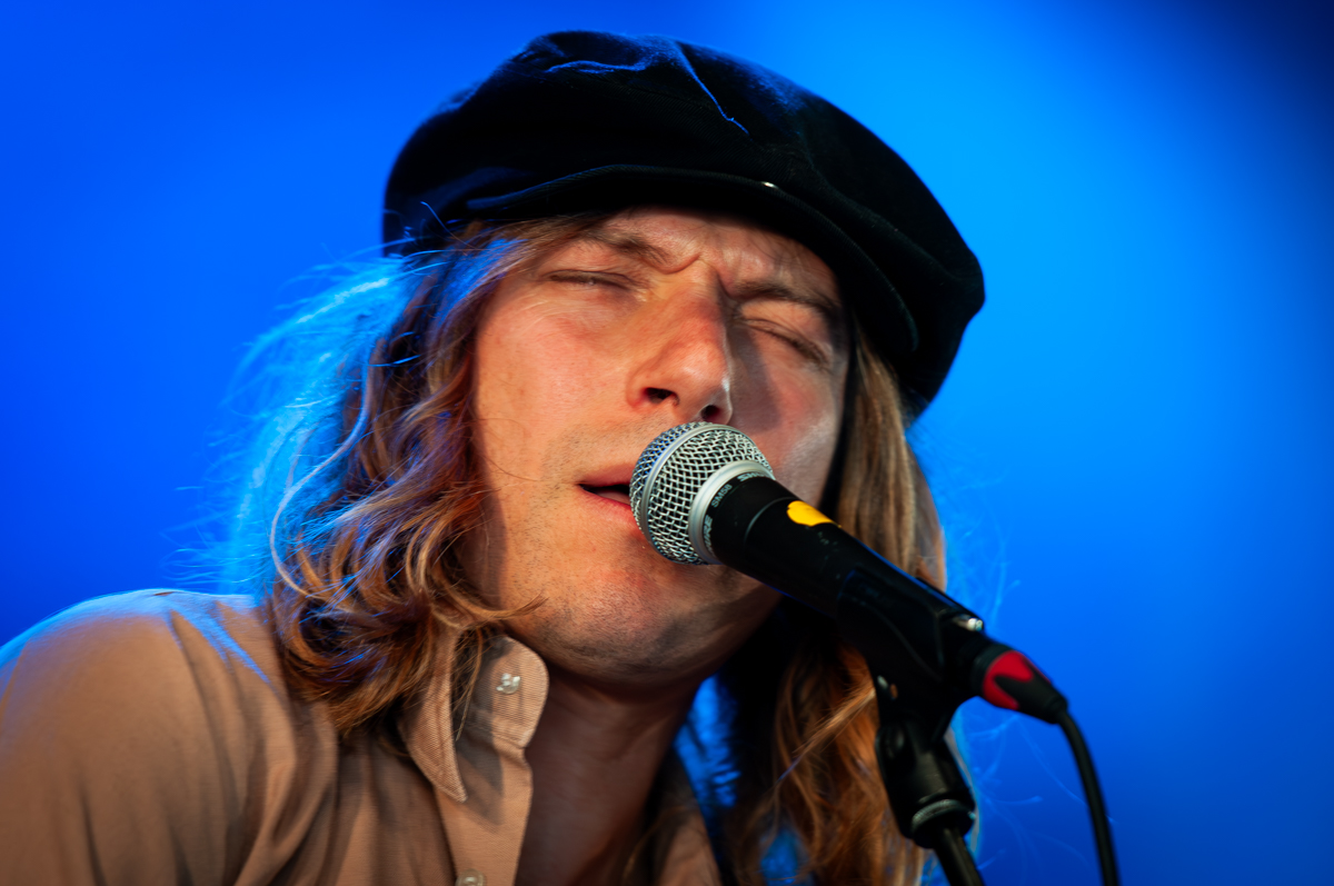 Jesse Redwing @ Roots & Roses, picture 8, photographed by Jurgen Van De Maele - FrontView Magazine