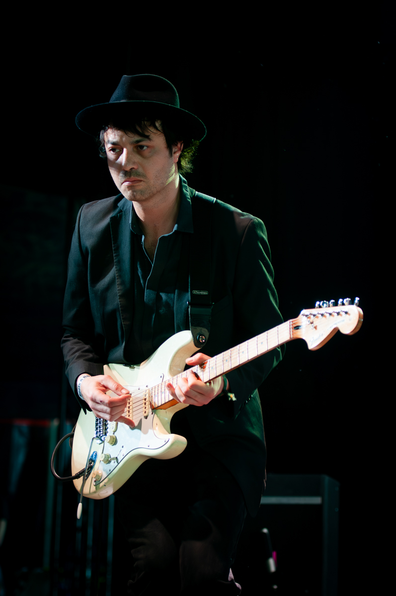 Soror @ Roots & Roses, picture 5, photographed by Jurgen Van De Maele - FrontView Magazine