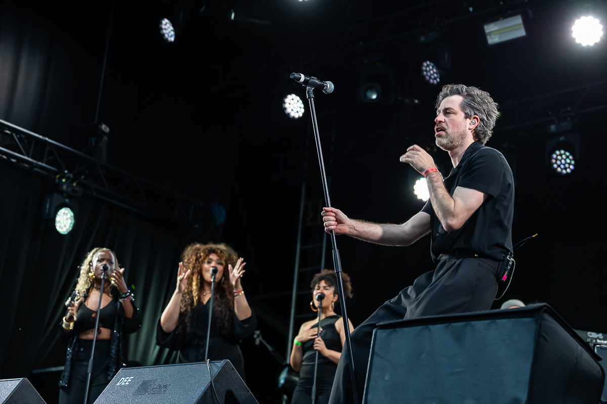 J. Bernardt @ 505 Concerten, picture 4, photographed by Marc Verdonck - FrontView Magazine