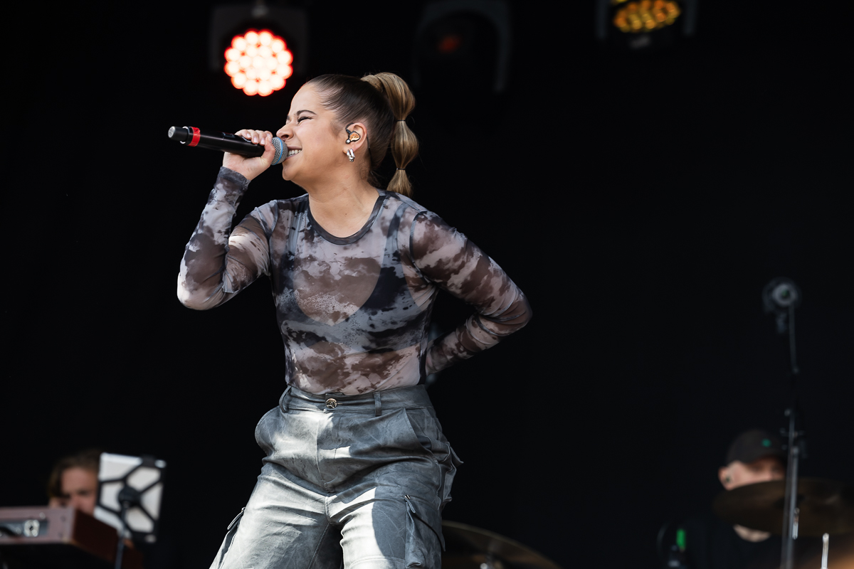 Laura Tesoro @ 505 Concerten, picture 2, photographed by Marc Verdonck - FrontView Magazine