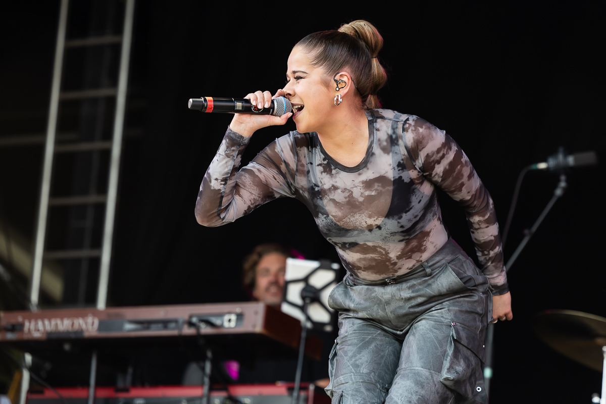 Laura Tesoro @ 505 Concerten, picture 14, photographed by Marc Verdonck - FrontView Magazine