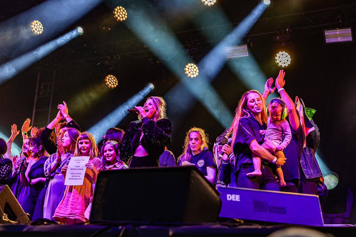 Selah Sue @ 505 Concerten, picture 20, photographed by Marc Verdonck - FrontView Magazine
