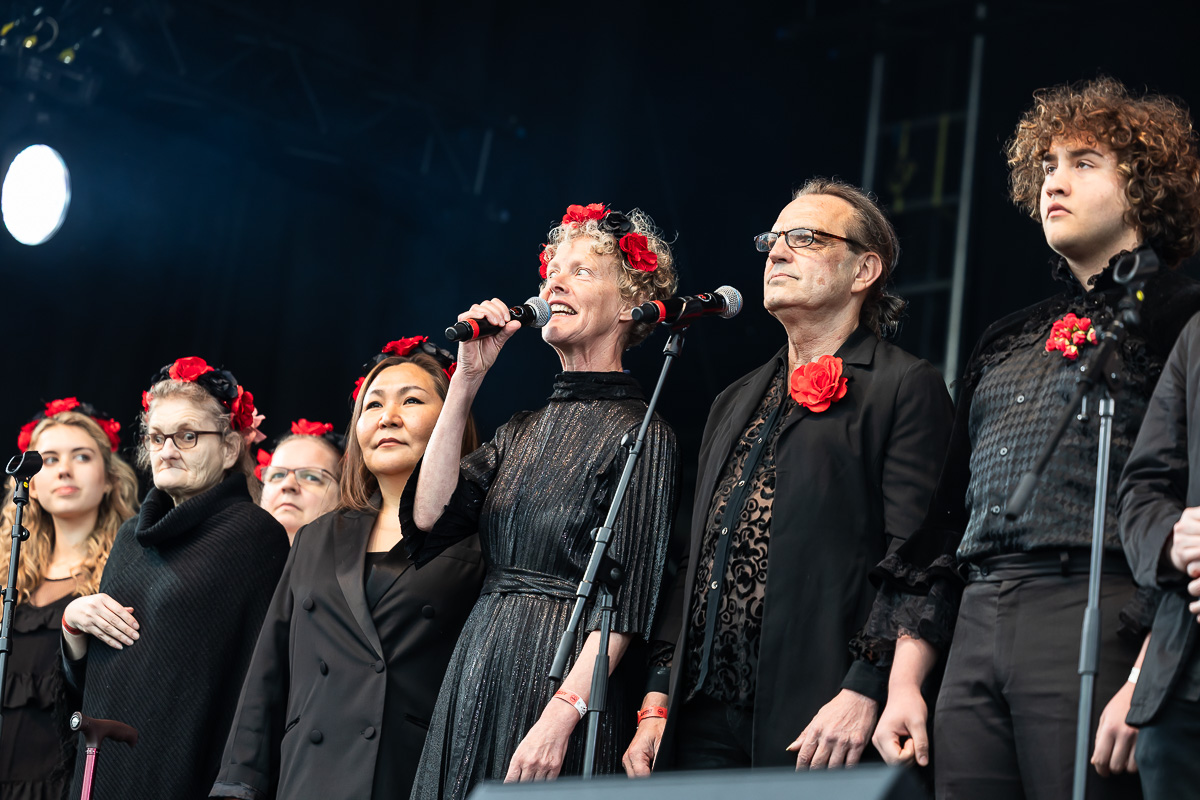 Tutti Fratelli @ 505 Concerten, picture 7, photographed by Marc Verdonck - FrontView Magazine