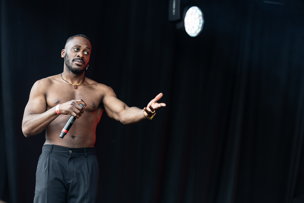 Y. B. Hustle + Reinier @ 505 Concerten, picture 4, photographed by Marc Verdonck - FrontView Magazine