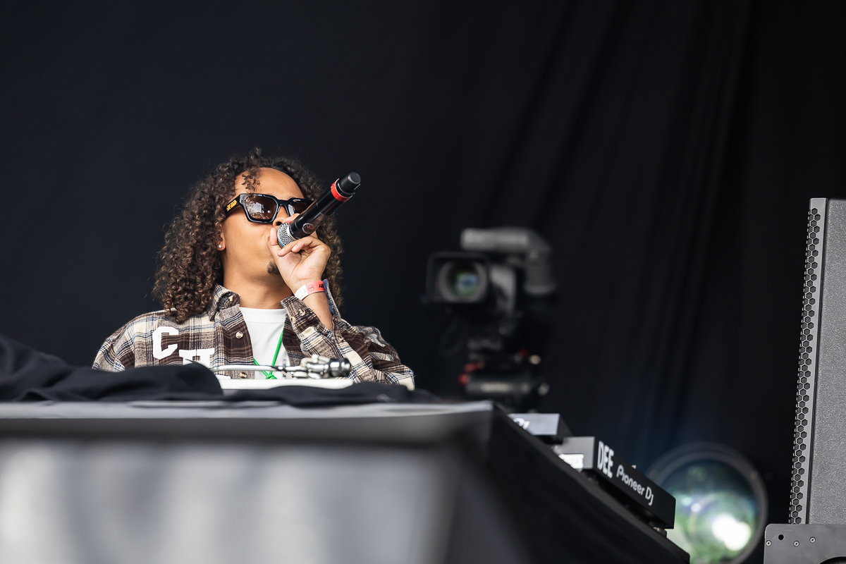 Y. B. Hustle + Reinier @ 505 Concerten, picture 5, photographed by Marc Verdonck - FrontView Magazine