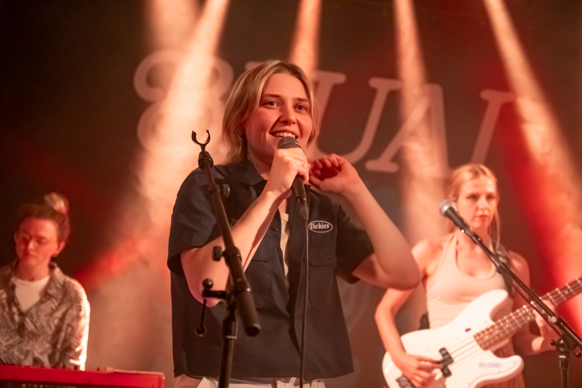 Bluai @ De Roma, picture 6, photographed by dirk janssens - FrontView Magazine