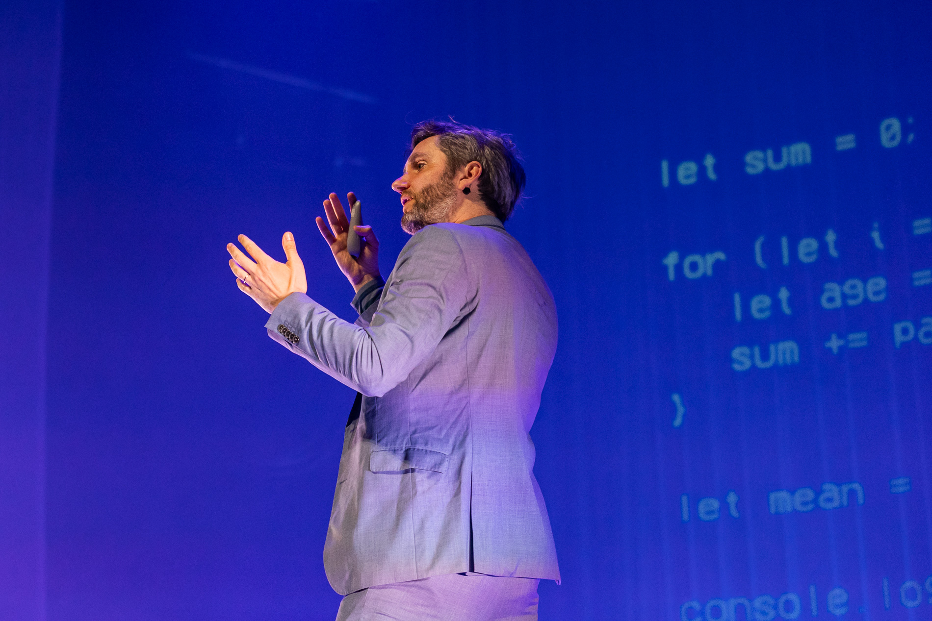 Lieven Scheire @ Het Depot, picture 5, photographed by Jürgen Bruynooghe - FrontView Magazine