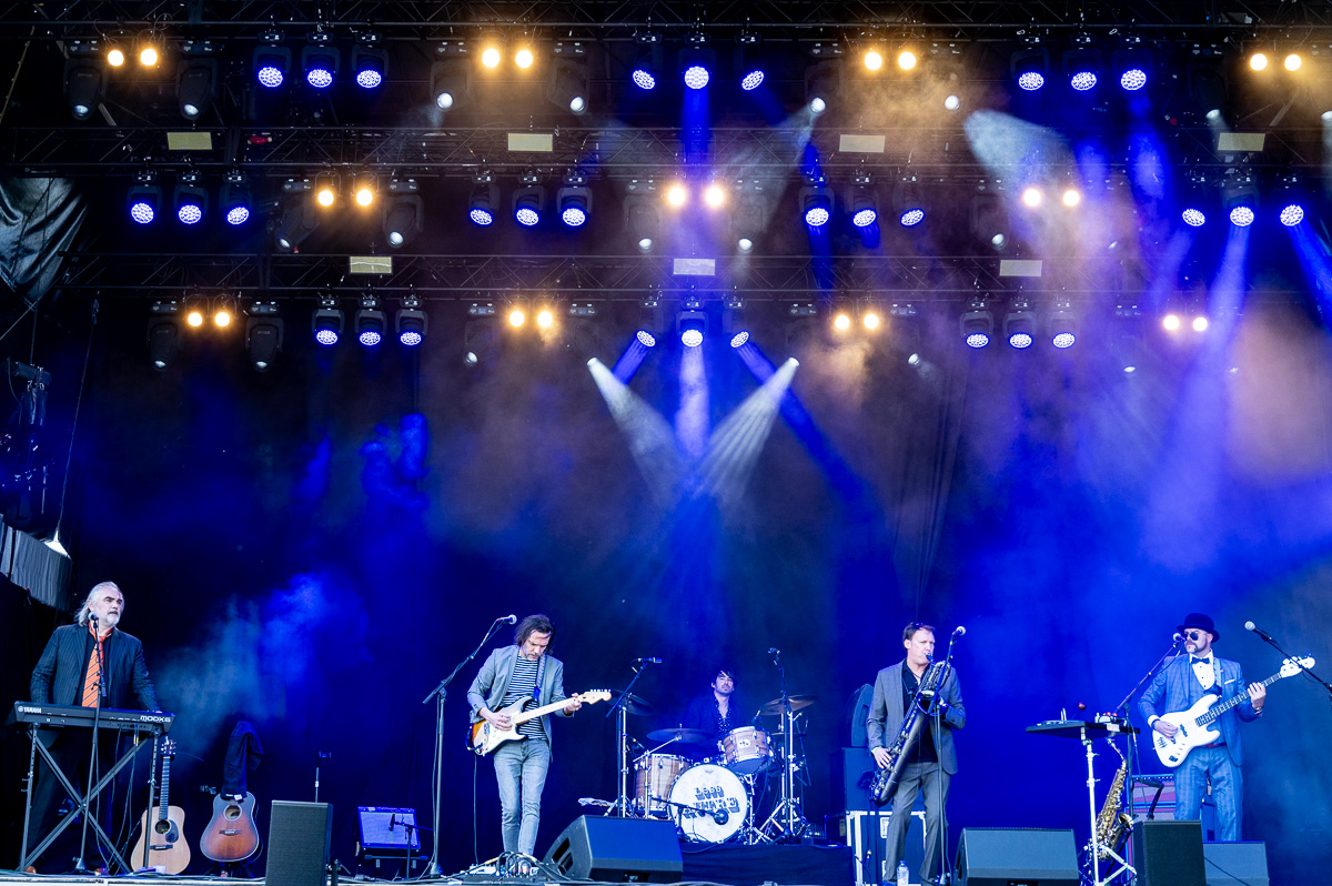 Less Autre @ Rock Affligem, picture 5, photographed by Luc Klinckaert - FrontView Magazine