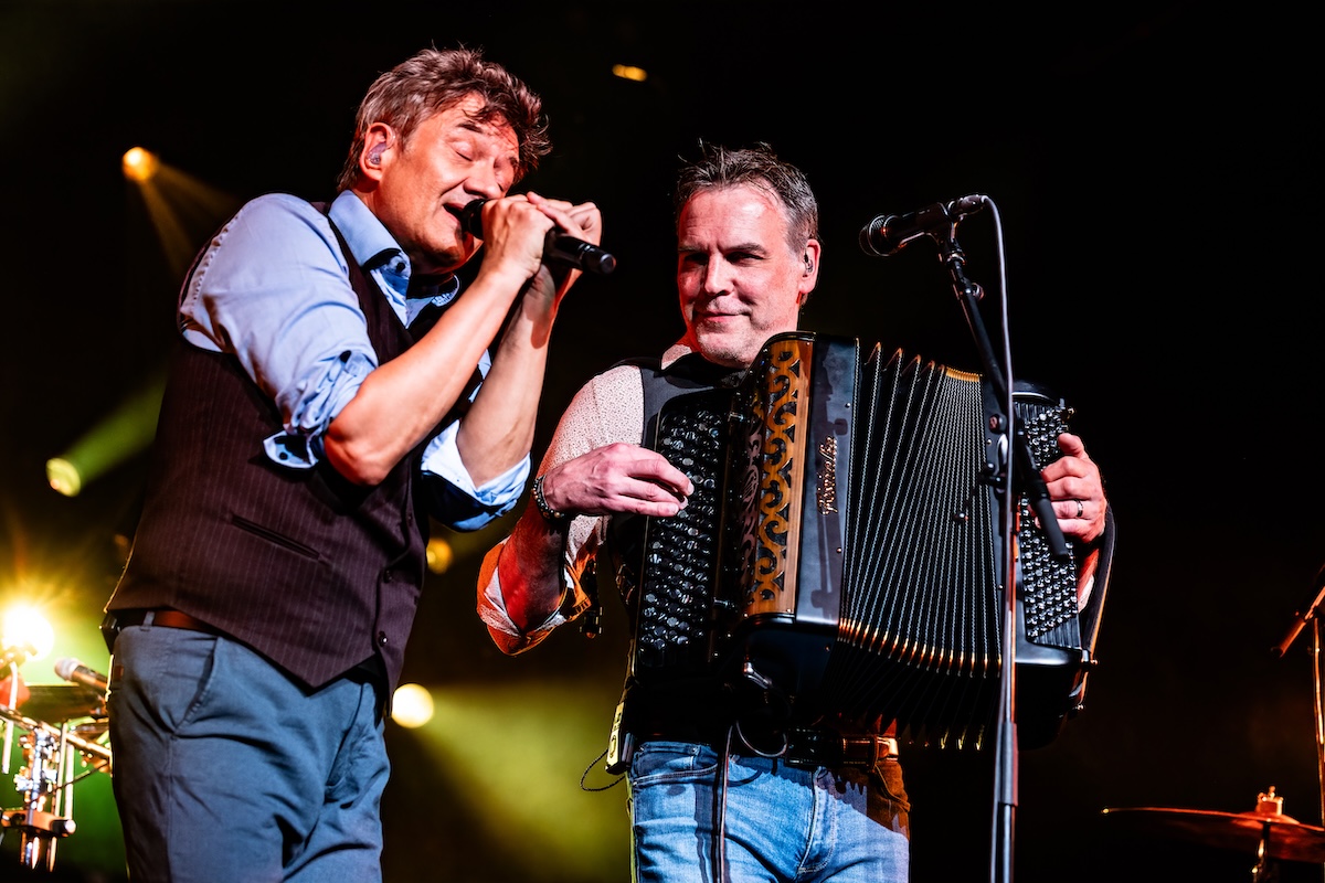 Bart Peeters & De Ideale Mannen @ Blues Peer, picture 11, photographed by Dorien Goetschalckx - FrontView Magazine