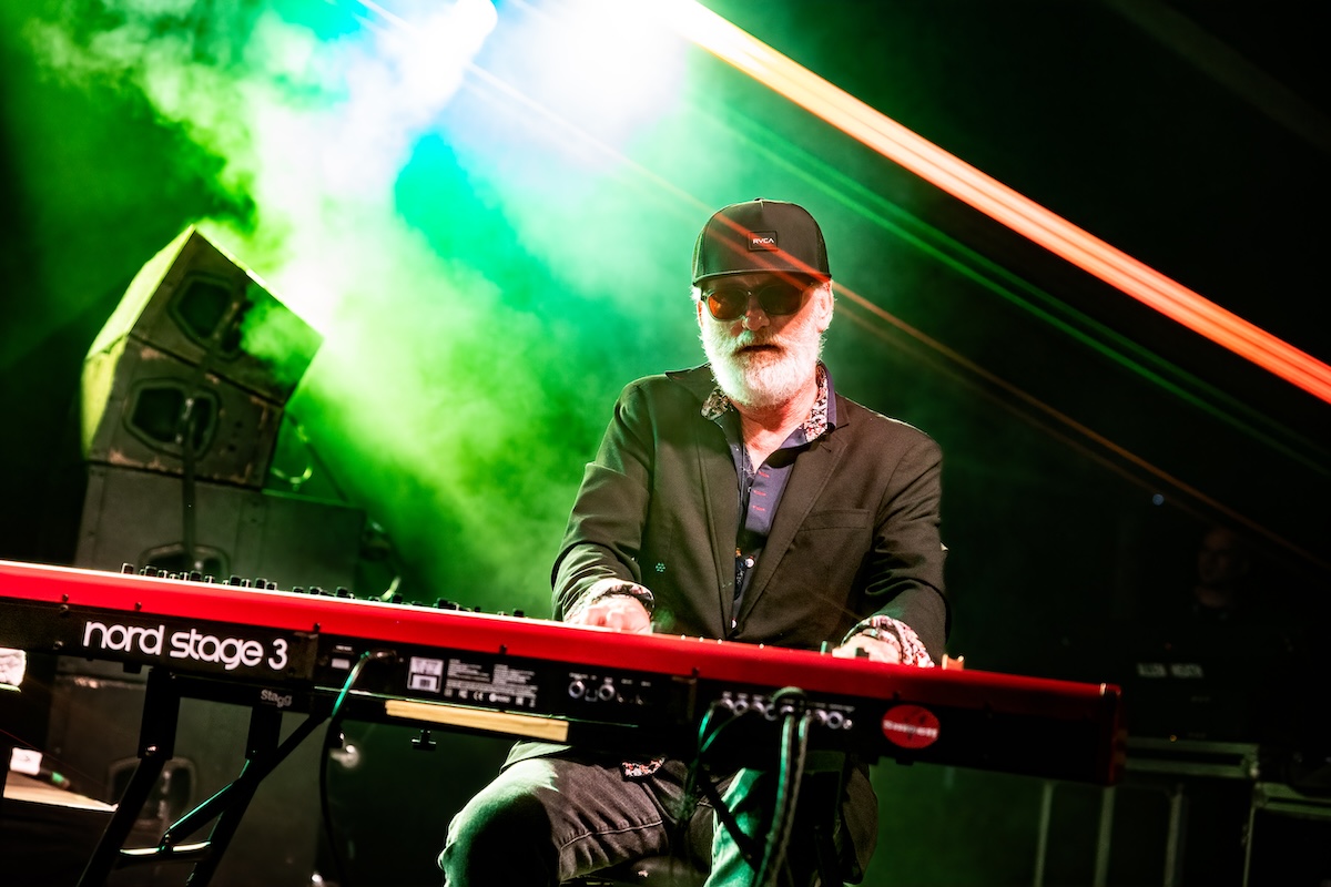 Eddie 9V @ Blues Peer, picture 5, photographed by Dorien Goetschalckx - FrontView Magazine