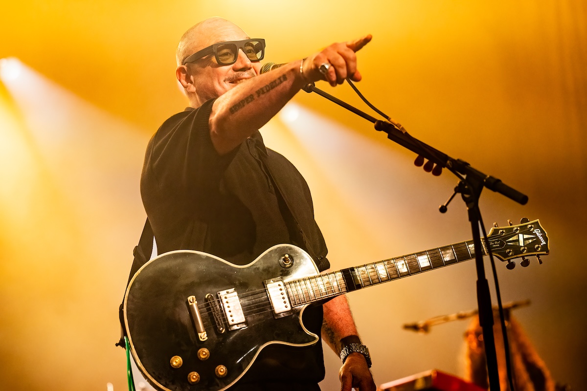 Huey Morgan - The Fun Lovin' Criminal @ Blues Peer, picture 10, photographed by Dorien Goetschalckx - FrontView Magazine