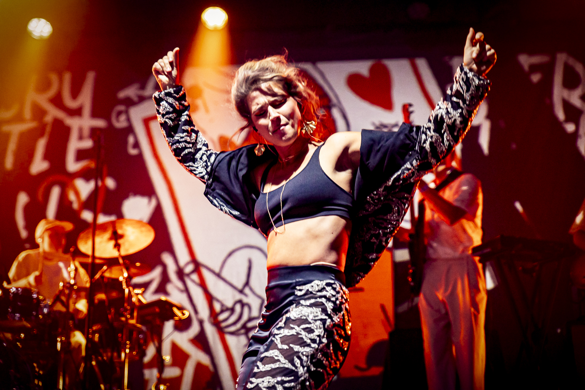 Selah Sue @ Gladiolen, picture 17, photographed by Peter Smet - FrontView Magazine