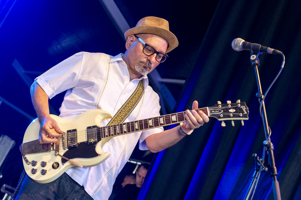 Big Dave & The Dutchmen @ Blues Peer Dag 3, picture 9, photographed by Luc Klinckaert - FrontView Magazine