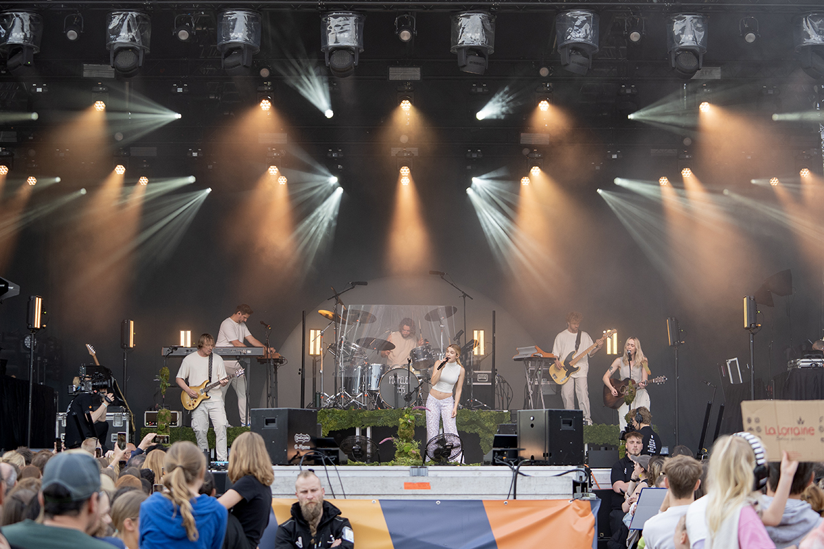 Pommelien Thijs @ Slinkse Sinkse, picture 10, photographed by Koen Marcoen - FrontView Magazine
