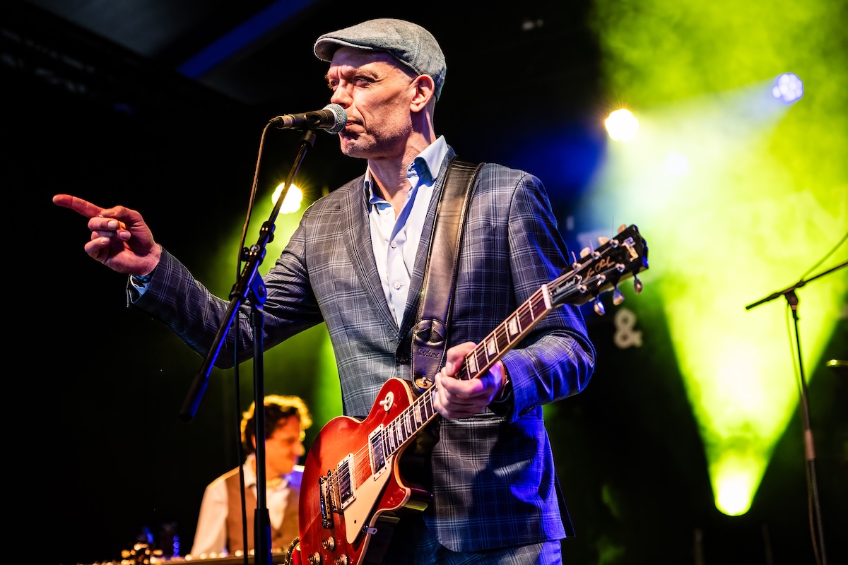 Thorbjørn Risager & The Black Tornado @ Blues Peer, picture 7, photographed by Dorien Goetschalckx - FrontView Magazine