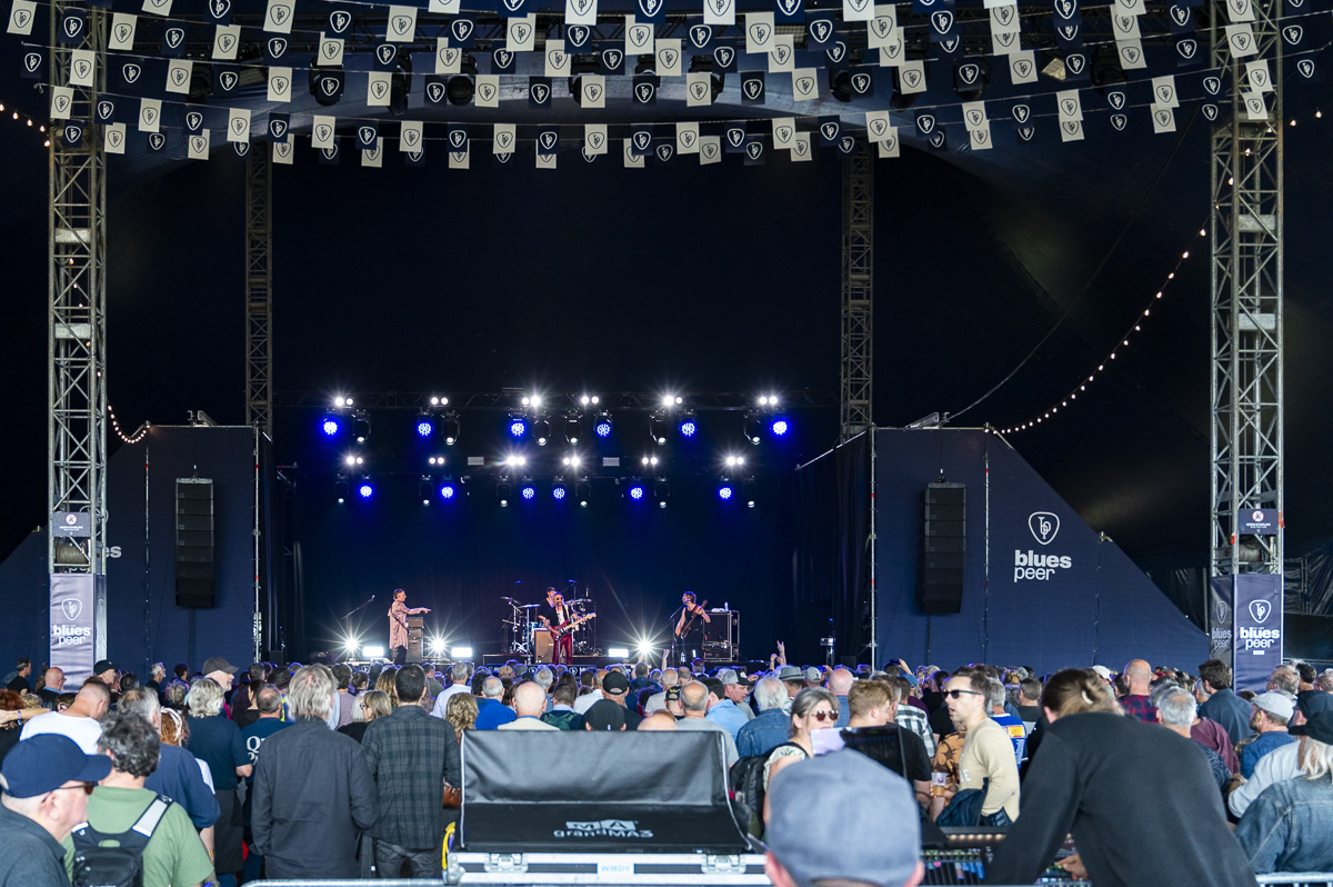 Jett Rebel @ Blues Peer Dag 3, picture 14, photographed by Luc Klinckaert - FrontView Magazine