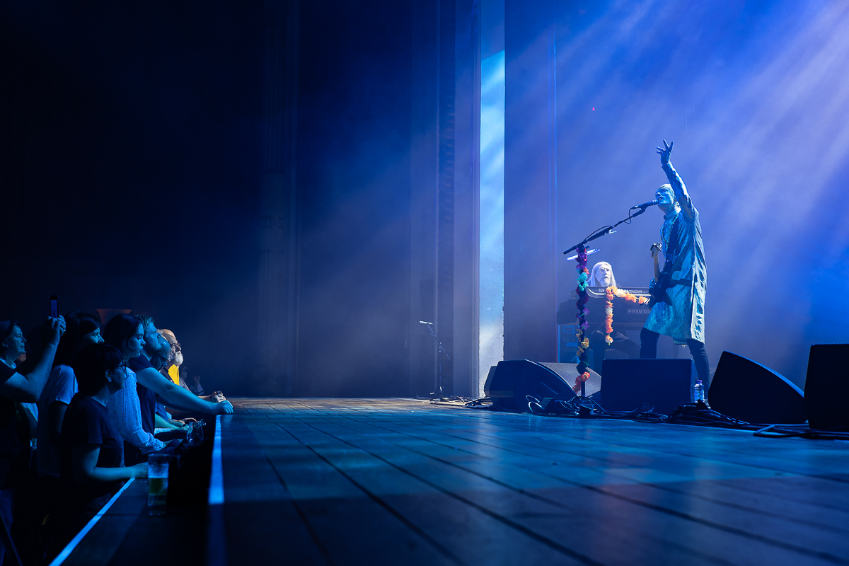 Kula Shaker @ De Roma, picture 14, photographed by David Johnson - FrontView Magazine