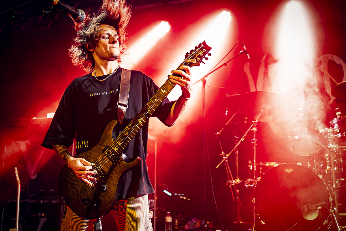 Profiler @ Kavka Zappa, picture 1, photographed by Peter Smet - FrontView Magazine