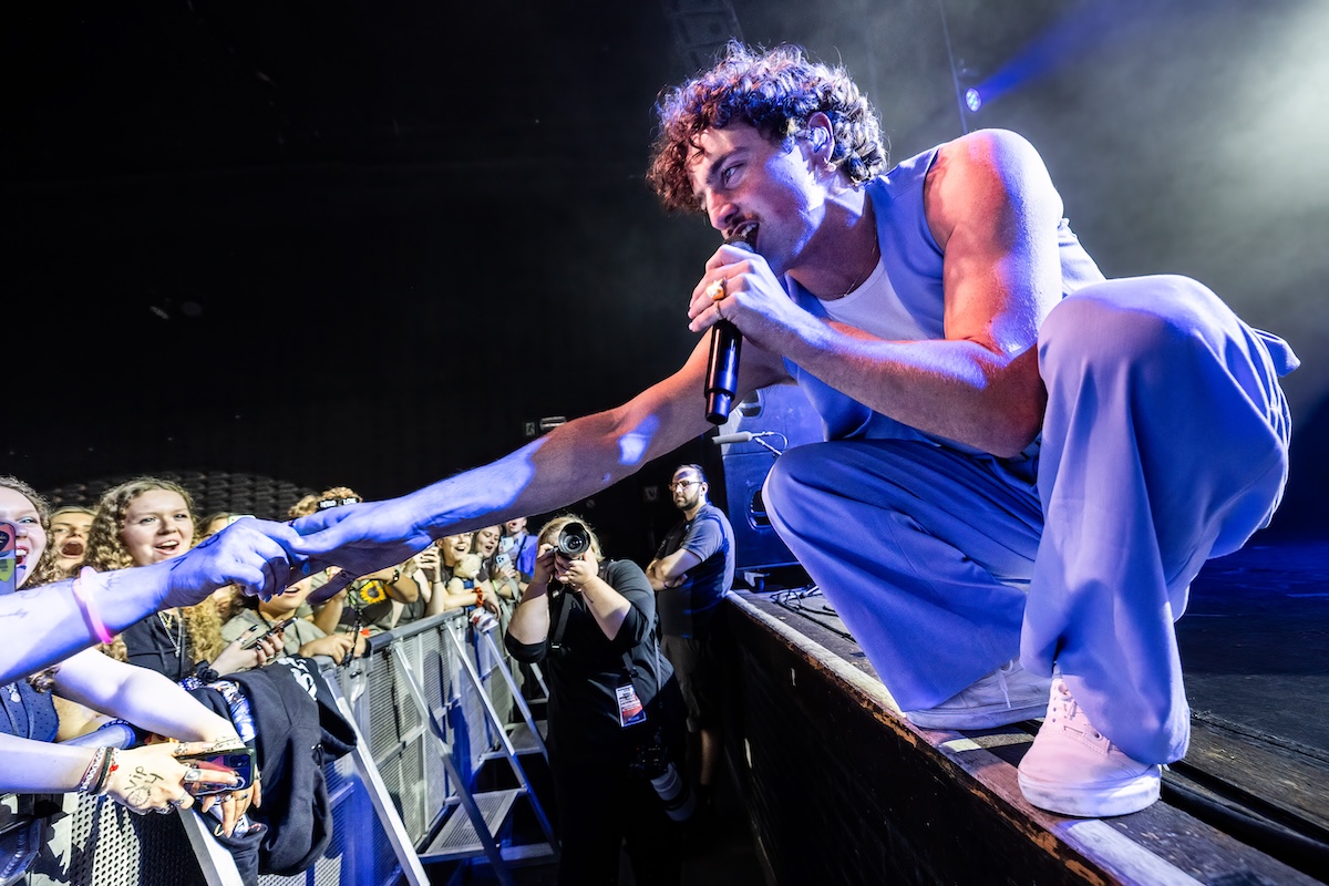 Benson Boone @ Trix, picture 7, photographed by Dorien Goetschalckx - FrontView Magazine