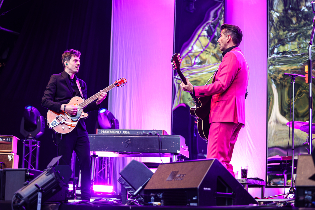 Danny Vera @ Parkfeest Oosterhout, foto 10, foto's door Kitty van de Waart - FrontView Magazine