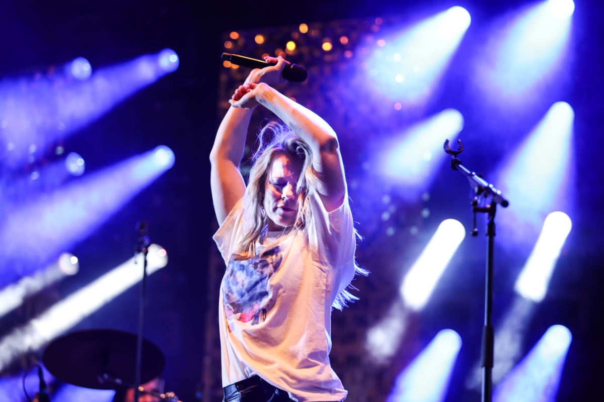 Ilse DeLange @ Parkfeest Oosterhout, foto 8, foto's door Kitty van de Waart - FrontView Magazine
