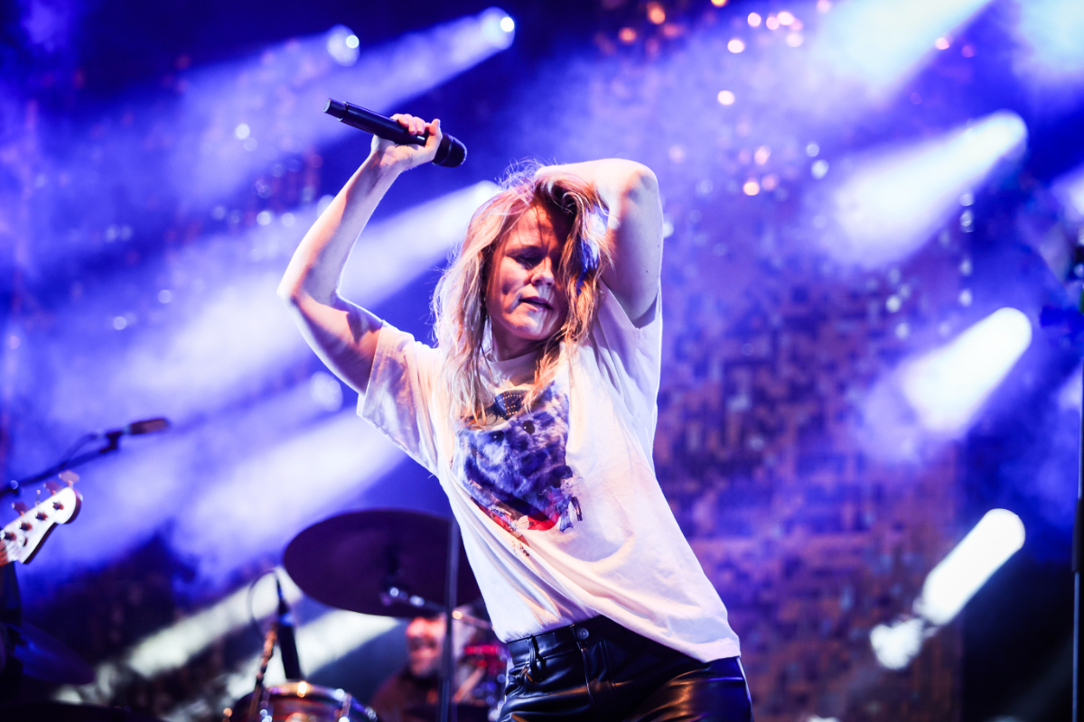 Ilse DeLange @ Parkfeest Oosterhout, foto 10, foto's door Kitty van de Waart - FrontView Magazine