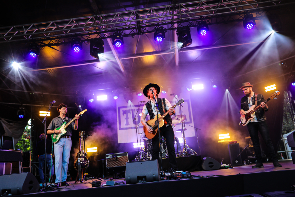 Turmoil @ Parkfeest Oosterhout, foto 3, foto's door Kitty van de Waart - FrontView Magazine