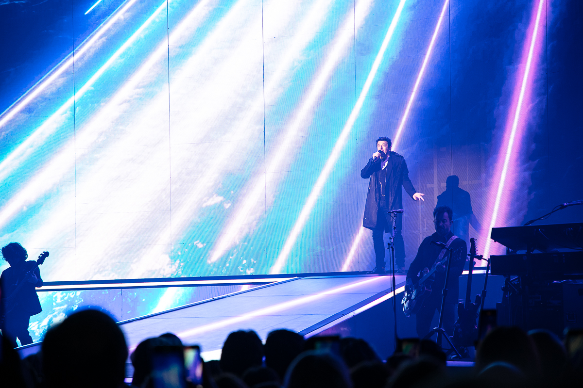 Patrick Bruel @ Zénith Lille, picture 9, photographed by Anais Callens - FrontView Magazine