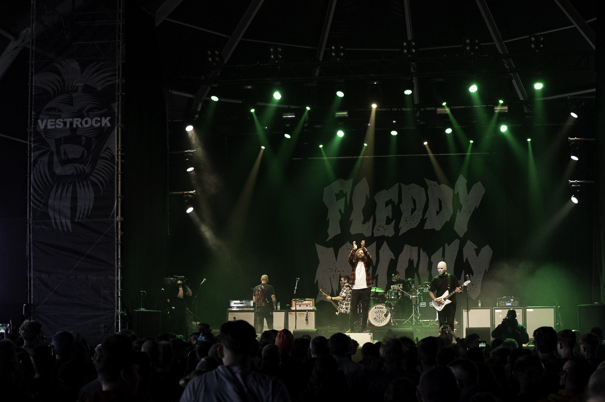 Fleddy Melculy @ Vestrock Dag 1, picture 2, photographed by Luc Klinckaert - FrontView Magazine