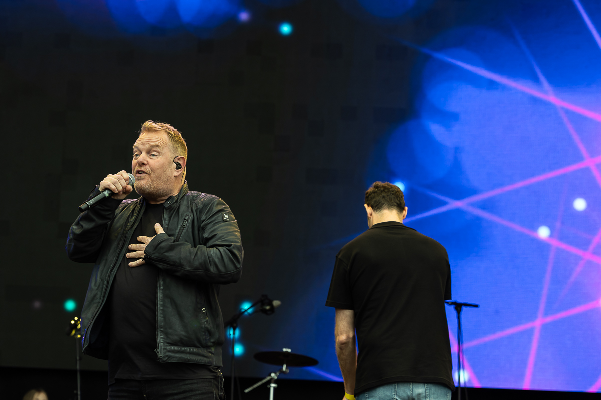 Martijn Fischer & The Young Ones @ Vestrock 2024 dag 2, picture 6, photographed by Marc Verdonck - FrontView Magazine