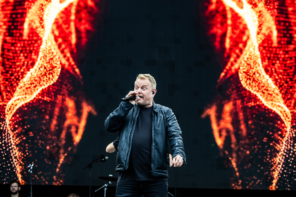 Martijn Fischer & The Young Ones @ Vestrock 2024 dag 2, picture 9, photographed by Marc Verdonck - FrontView Magazine