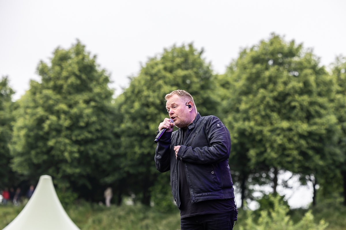 Martijn Fischer & The Young Ones @ Vestrock 2024 dag 2, picture 14, photographed by Marc Verdonck - FrontView Magazine