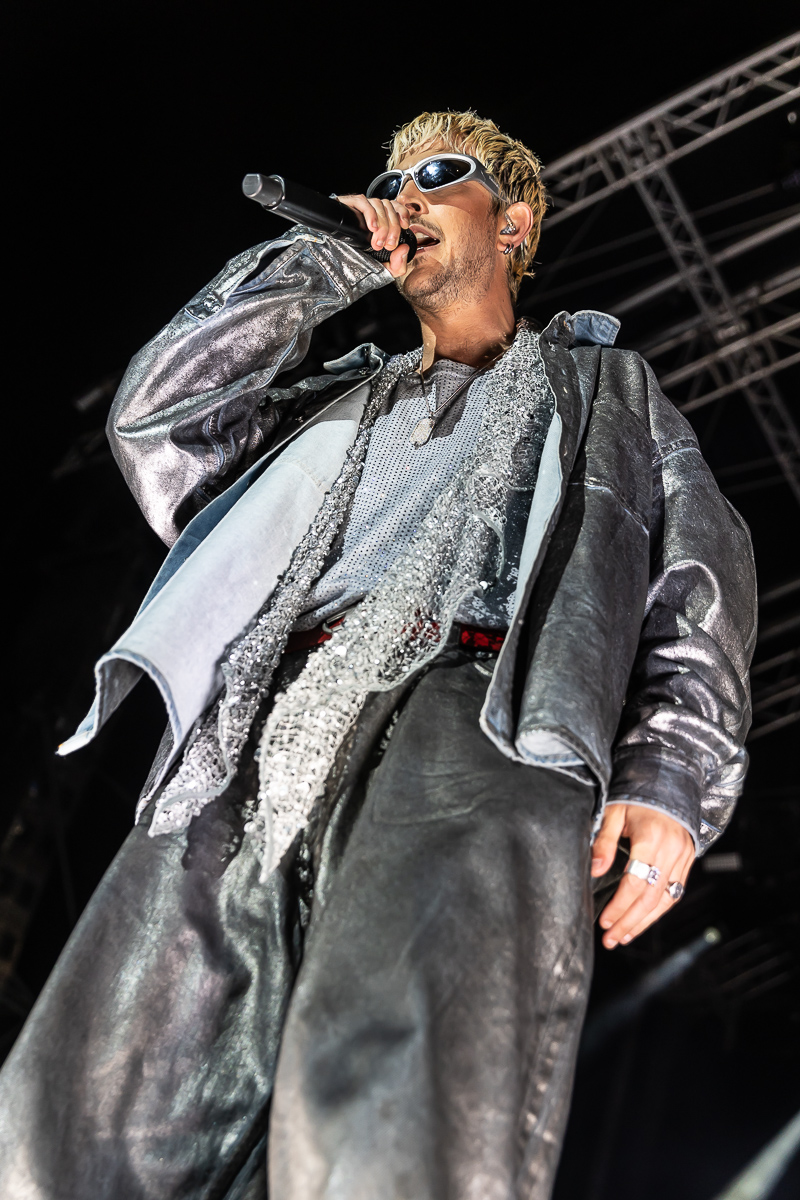 Oscar and the Wolf @ Vestrock 2024 dag 2, picture 20, photographed by Marc Verdonck - FrontView Magazine