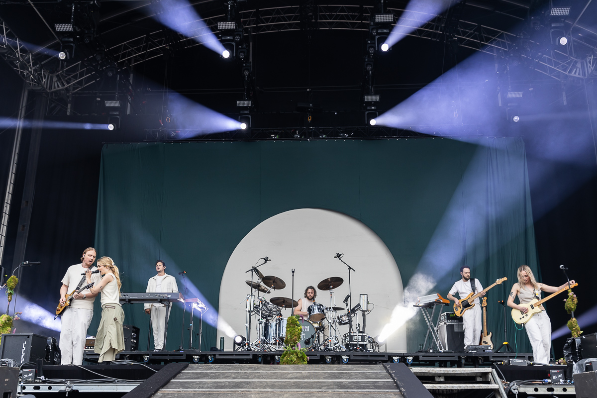 Pommelien Thijs @ Vestrock 2024 dag 2, picture 6, photographed by Marc Verdonck - FrontView Magazine