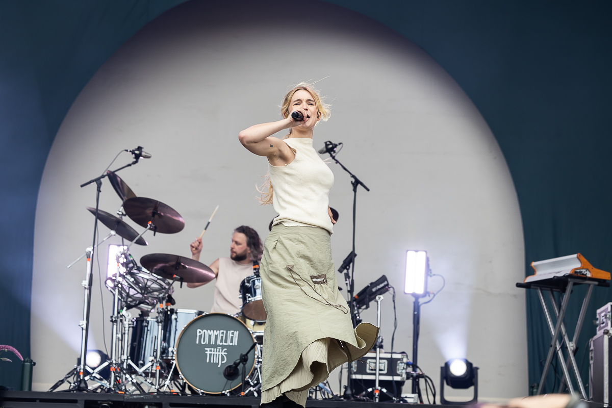 Pommelien Thijs @ Vestrock 2024 dag 2, picture 30, photographed by Marc Verdonck - FrontView Magazine
