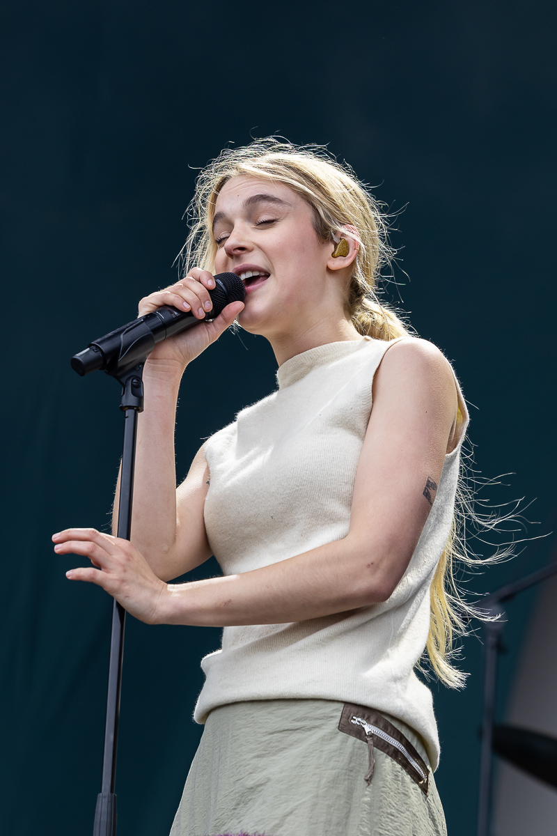 Pommelien Thijs @ Vestrock 2024 dag 2, picture 32, photographed by Marc Verdonck - FrontView Magazine