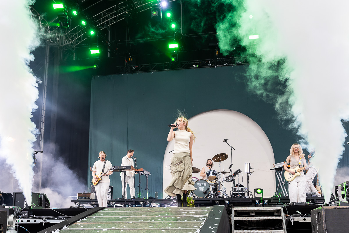 Pommelien Thijs @ Vestrock 2024 dag 2, picture 41, photographed by Marc Verdonck - FrontView Magazine