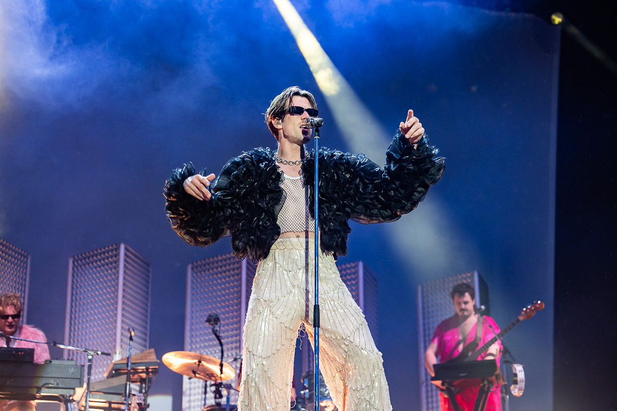 Son Mieux @ Vestrock 2024 dag 2, picture 8, photographed by Marc Verdonck - FrontView Magazine