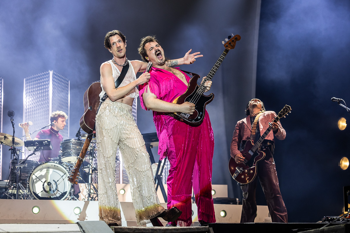 Son Mieux @ Vestrock 2024 dag 2, picture 29, photographed by Marc Verdonck - FrontView Magazine