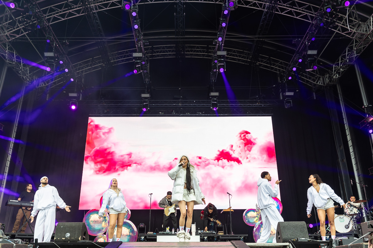 Yade Lauren @ Vestrock 2024 dag 2, picture 16, photographed by Marc Verdonck - FrontView Magazine